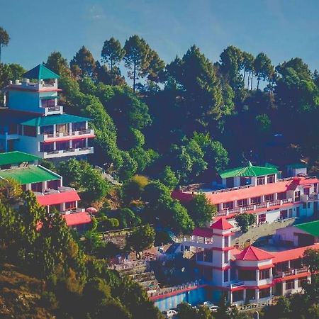 Blue Pine Resort Лансдаун Екстериор снимка